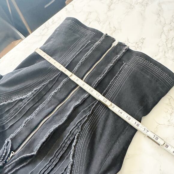 Elie Tahari Black Cotton Denim City Moto Zip Front Jacket Women’s Size Medium - Picture 11 of 16